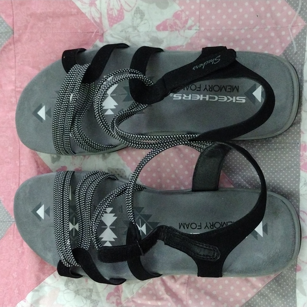 Skechers Stretch Fit Machine Washable Size 10 Sandals